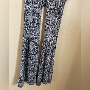 Flower pattern black and white flare pant. Comfortable and cute. Great costume